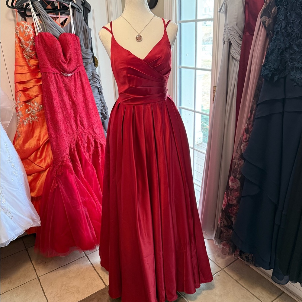 JJs House Radiant Red Prom/special occasions Gown